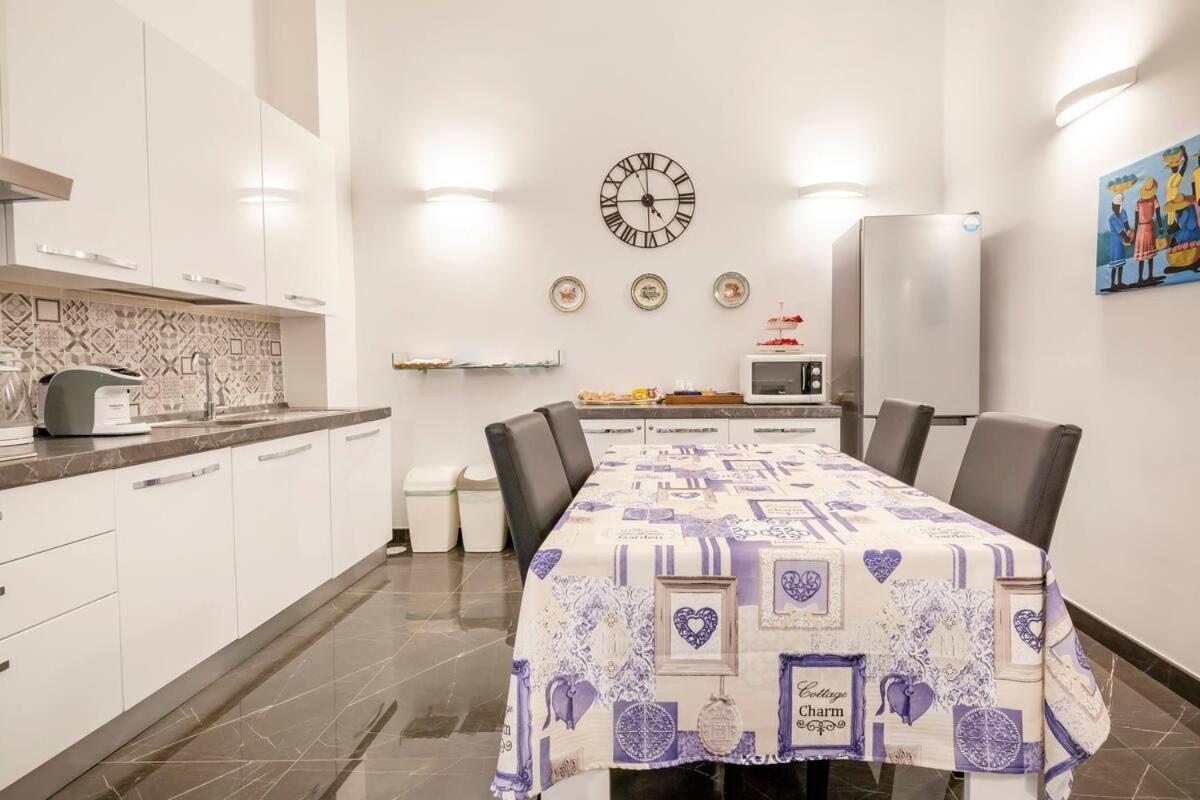 B&B Palazzo Majorana Napoli Esterno foto