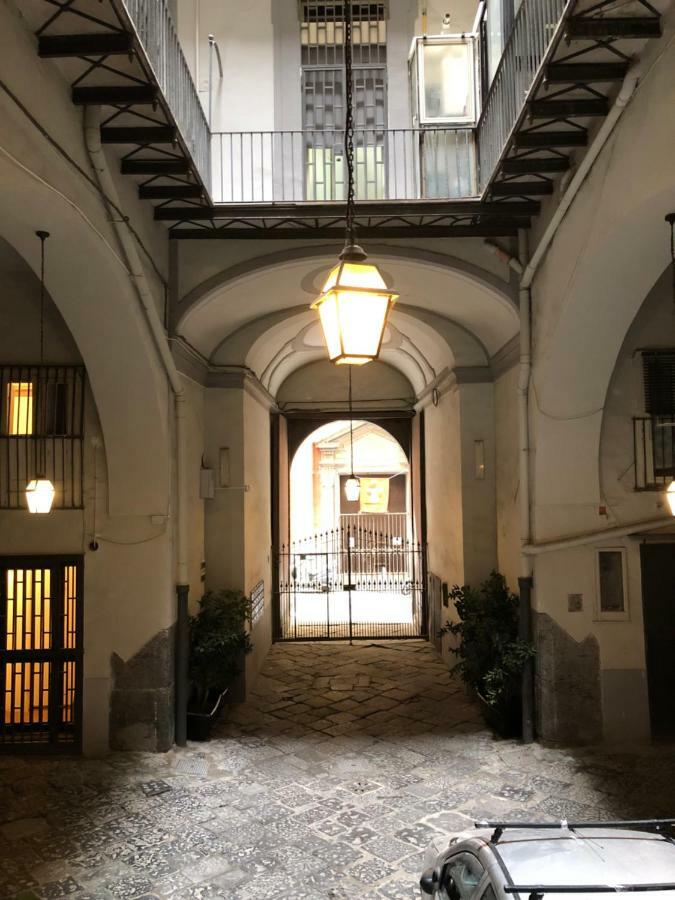 B&B Palazzo Majorana Napoli Esterno foto